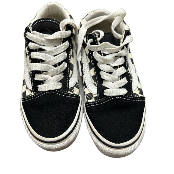 Black and white checkered vans 🖤🤍 - Picture 2 of 5